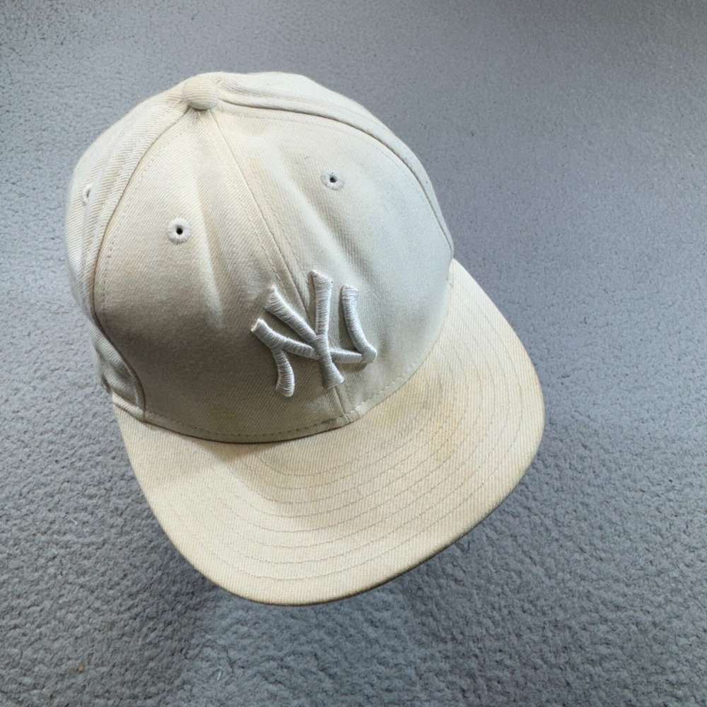 New York Yankees Hat Cap Fitted 7 3/8 White Streetwear Retro Rare MLB Baseball